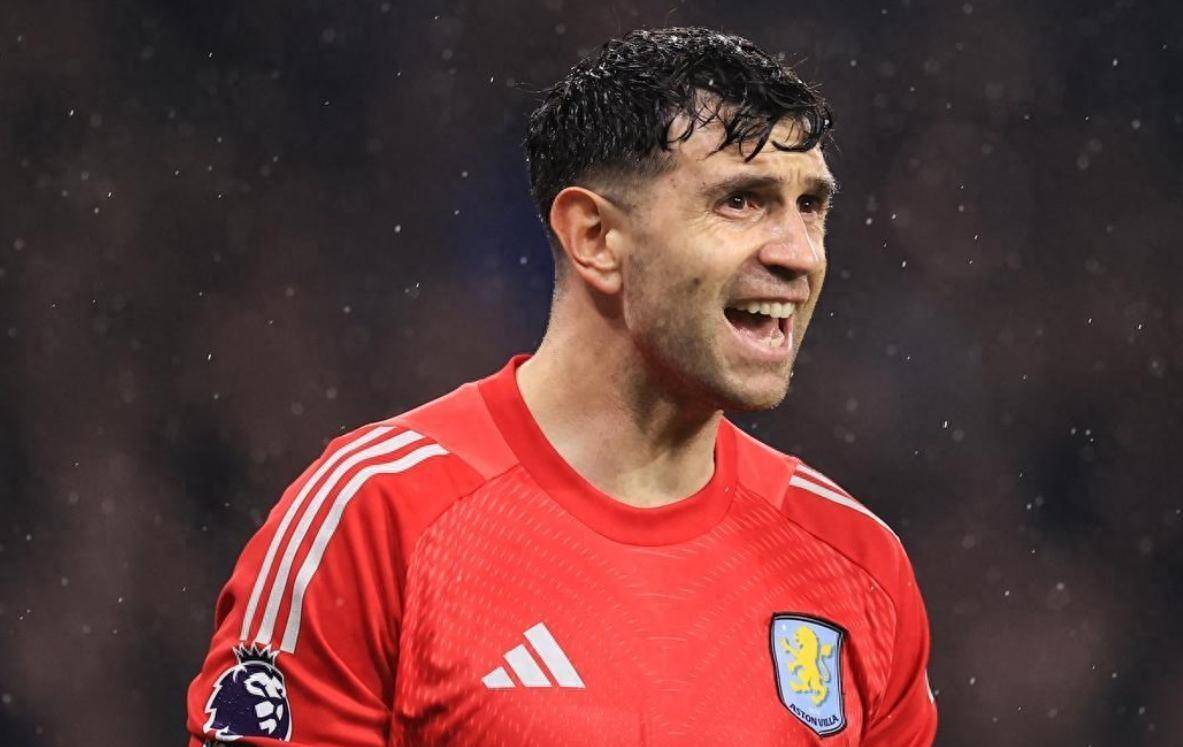 莫利纽克斯奇迹夜！戈麦斯兄弟双响击溃维拉，埃梅里呆立场边不敢相信